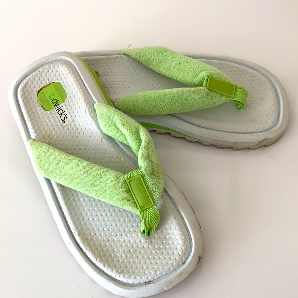 Chadwicks thong sandal.